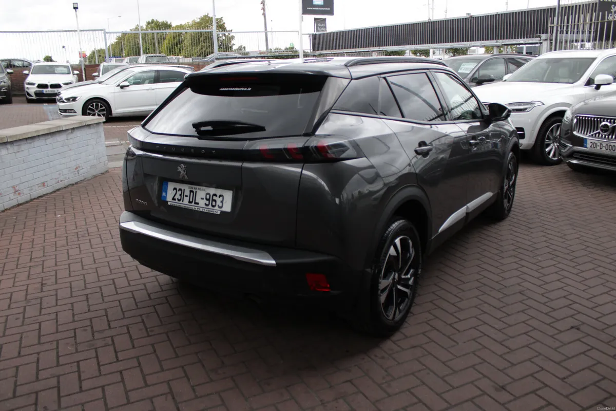 2023 PEUGEOT 2008 1.2 PURETECH ALLURE 100HP - Image 4