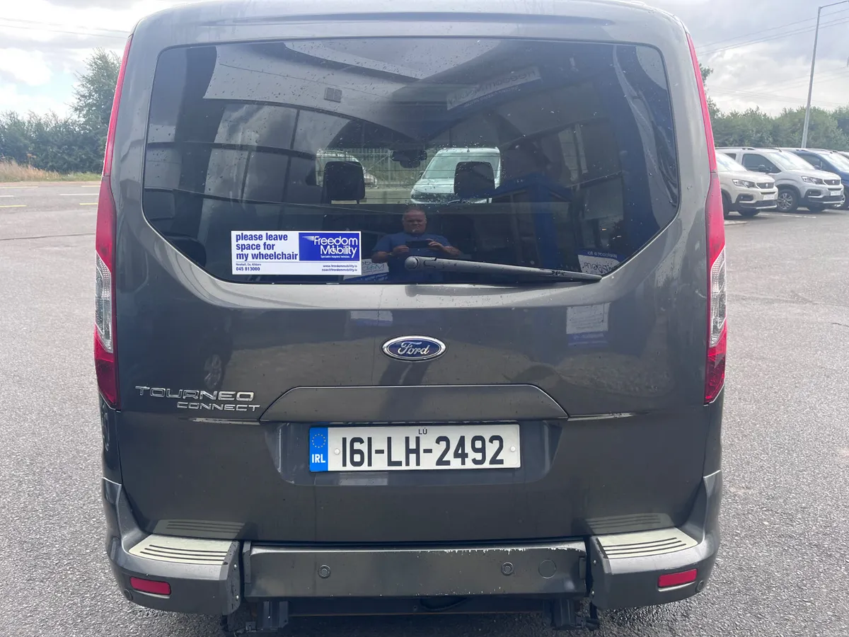 Ford Tourneo 2016 Wheeelchair Accessible - Image 6