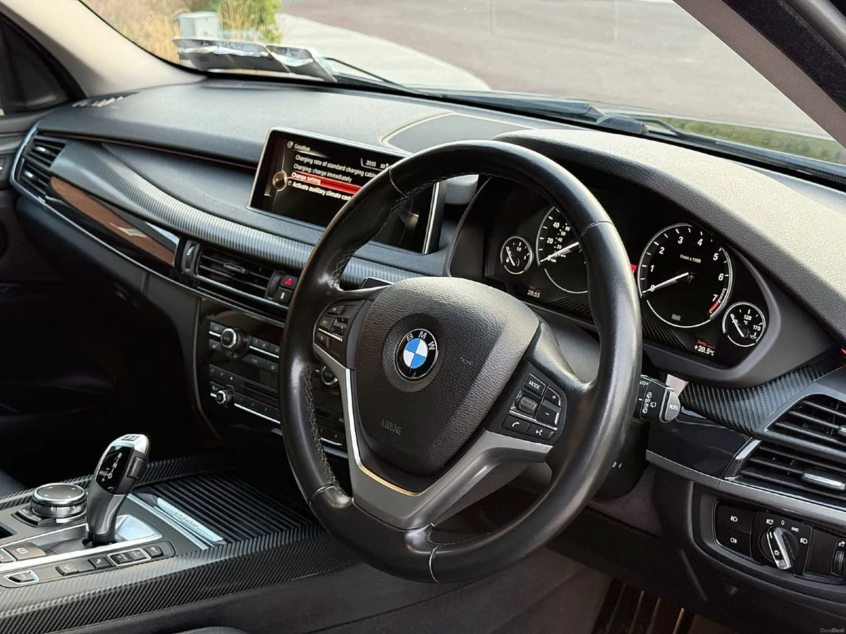 BMW X5 xDrive40e plug-in hybrid - Image 6