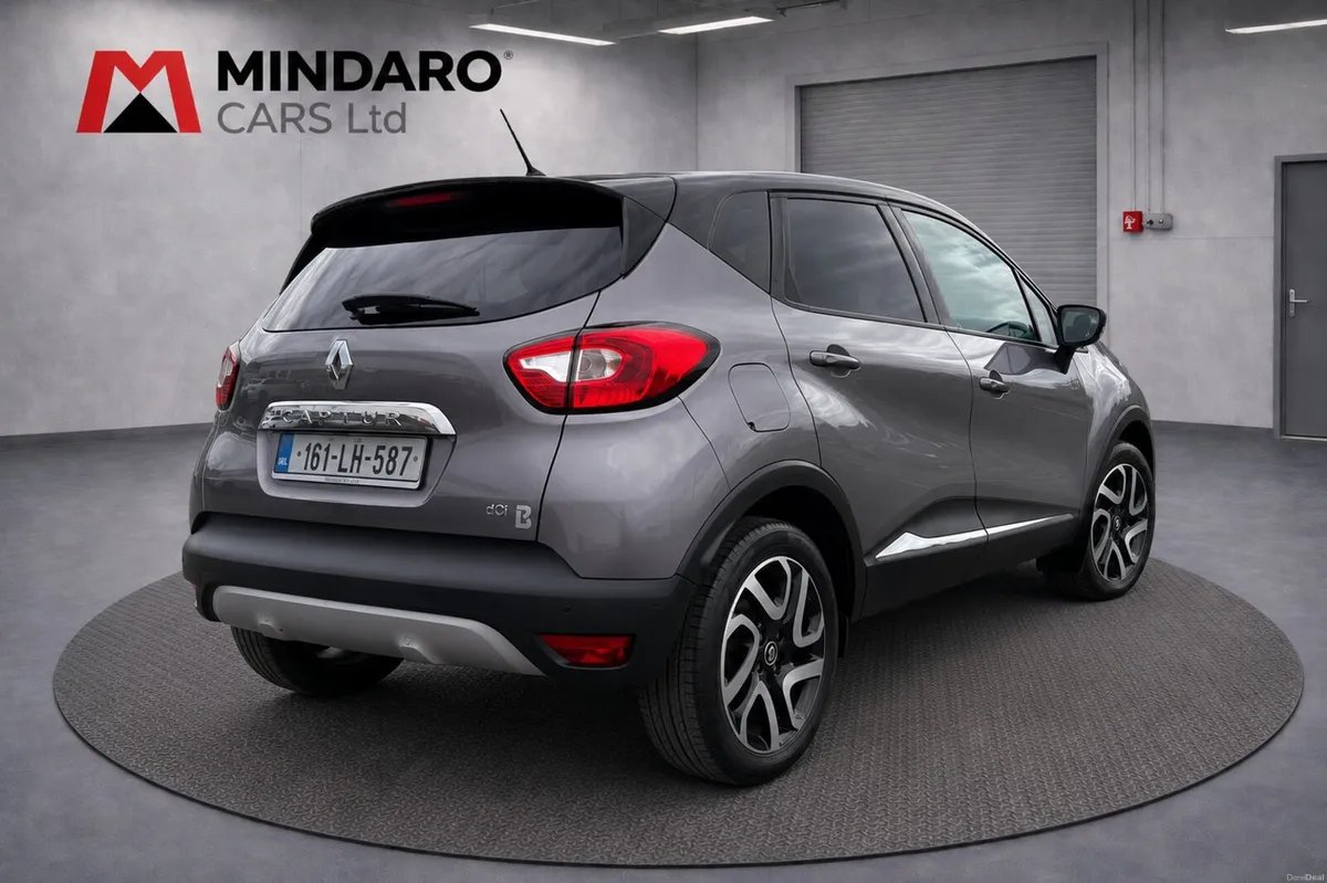 Renault Captur 2016//TOP SPEC//FULL LEATHER - Image 6