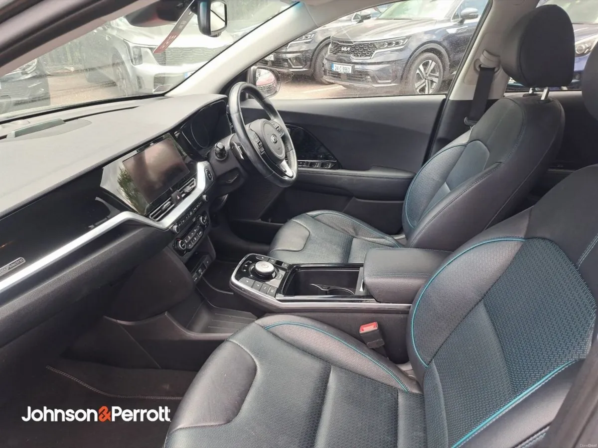 Kia Sorento 1.6 PHEV K3 4X4 7 seats - Image 3