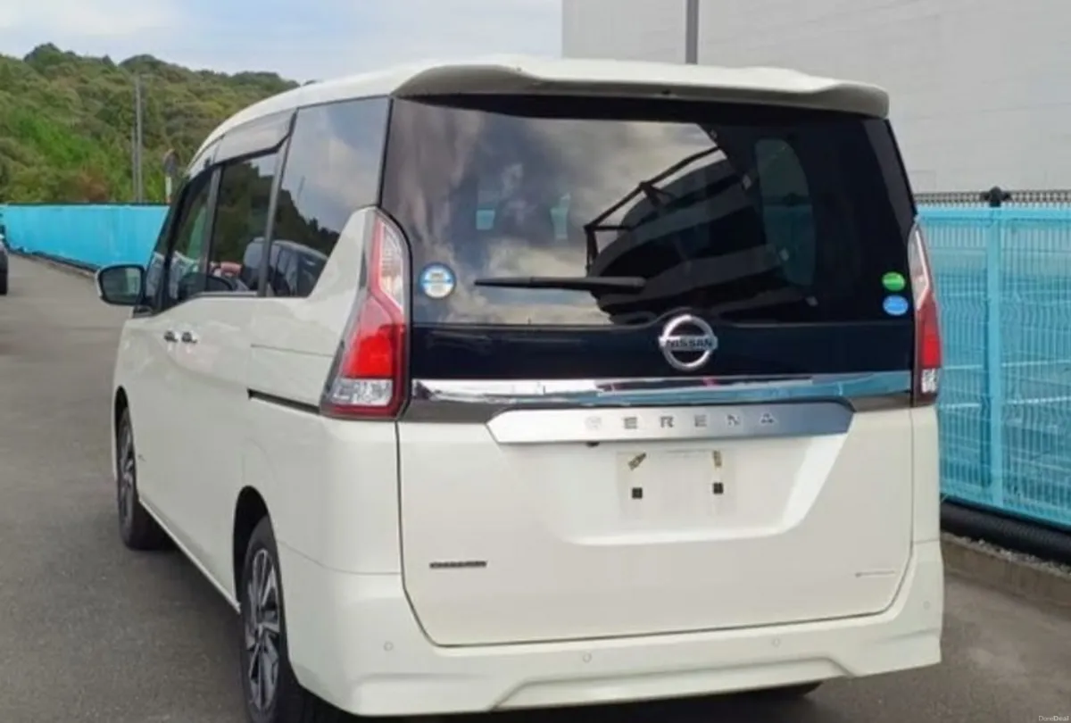 Nissan Serena 8 Seater 2L S-Hybrid Low Milage - Image 2
