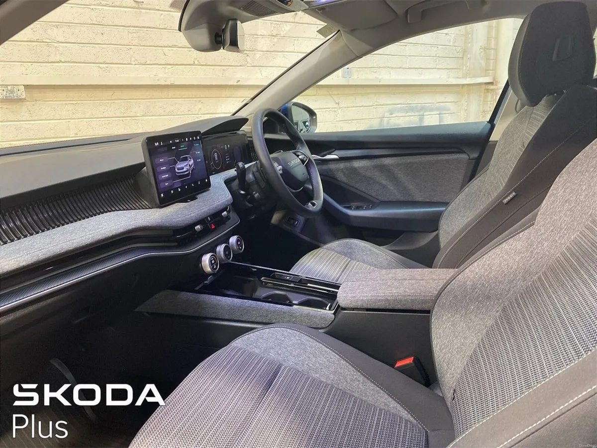 Skoda Superb Combi Selection 2.0TDI 150bhp DSG - Image 4