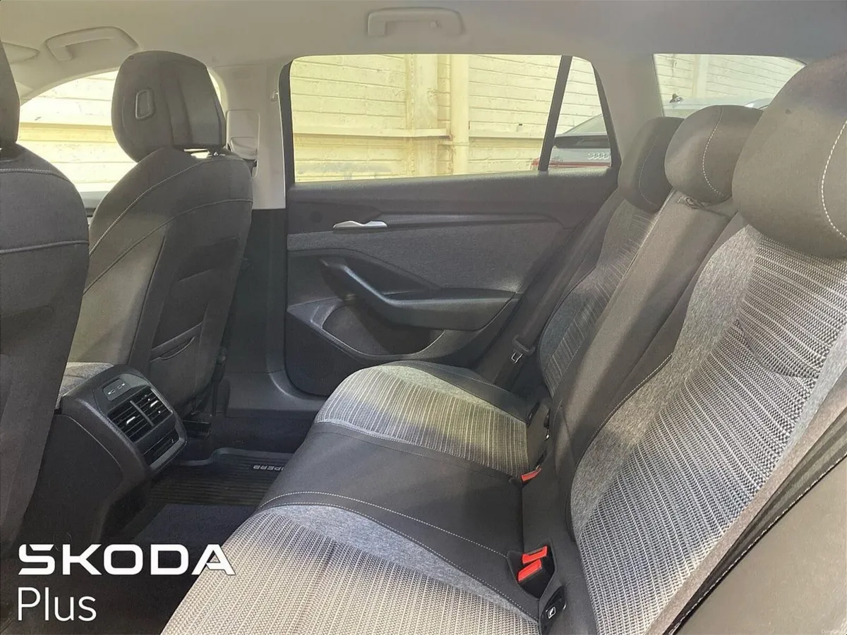 Skoda Superb Combi Selection 2.0TDI 150bhp DSG - Image 6