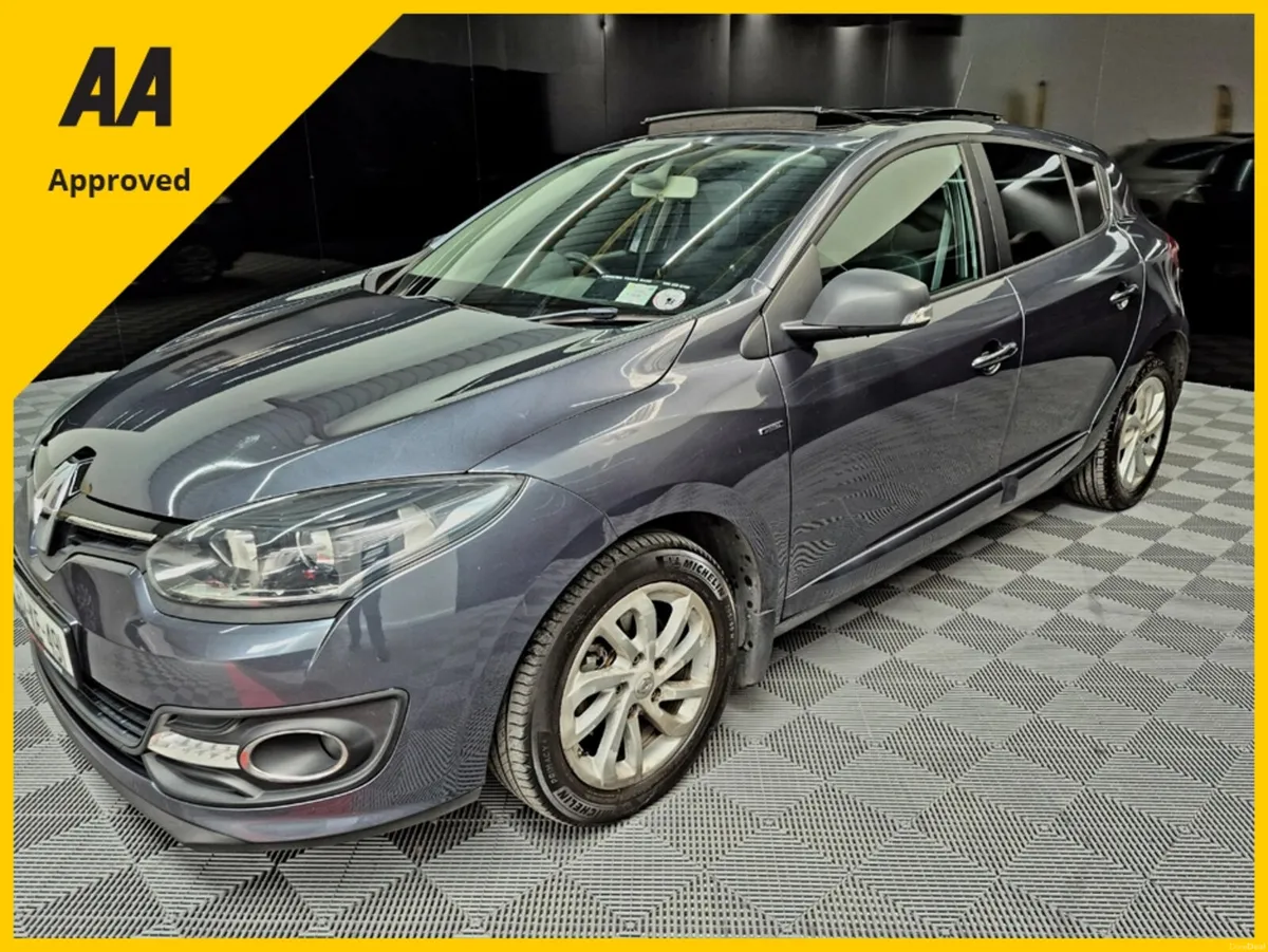 🔥2015 Renault Megane🔥(Pan Roof+Ltd Edition!) - Image 4