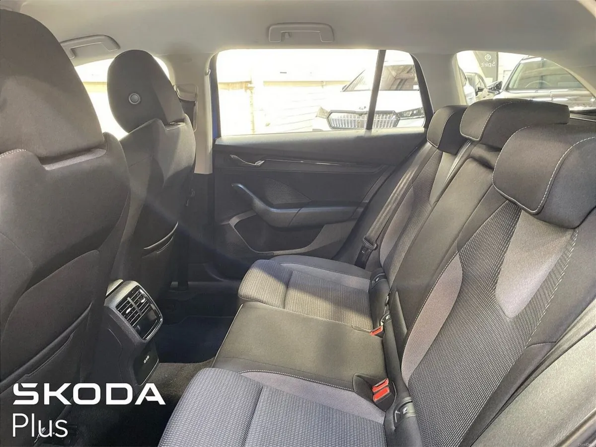 Skoda Octavia Combi Ambition 1.0TSI 110bhp - Image 6