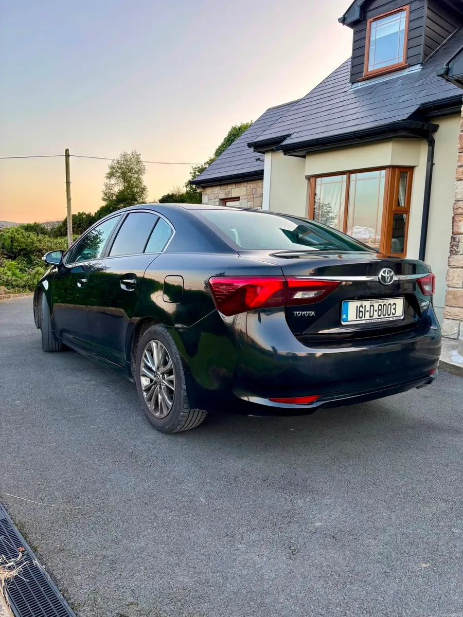 Toyota avensis luna 1.6 - Image 6