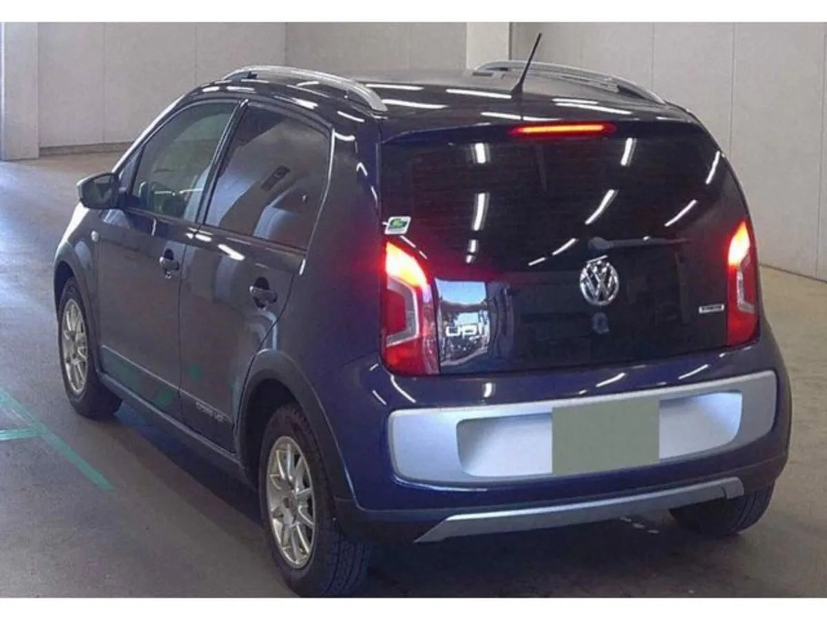Volkswagen up! 1.0 Cross Up Petrol Auto - Image 3