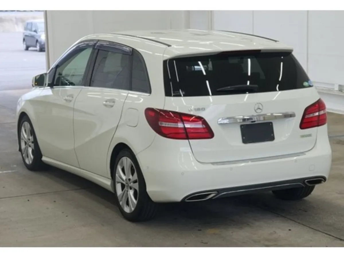 Mercedes-Benz B-Class 1.6 B180 Petrol Auto - Image 2