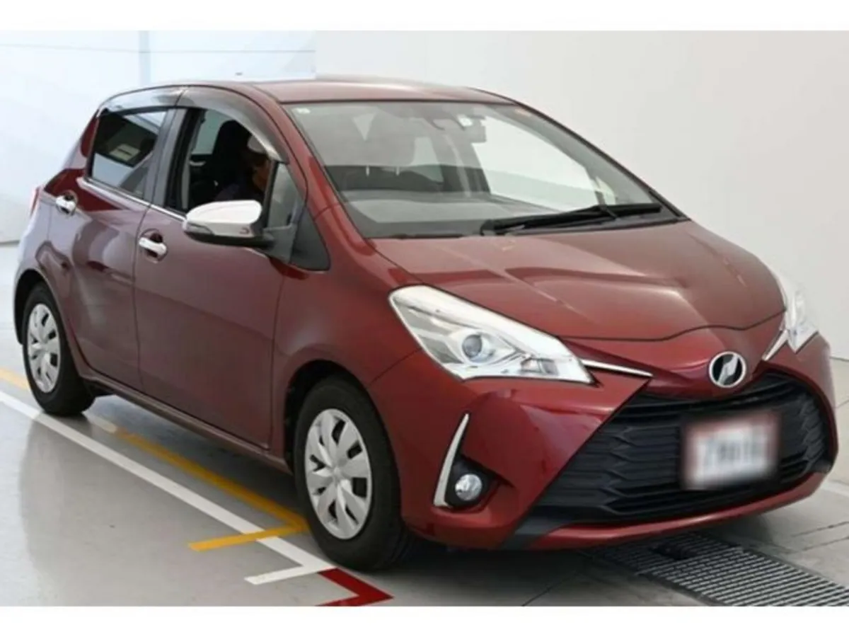 Toyota Vitz 1.3 Vitz Jewela Petrol Auto - Image 3
