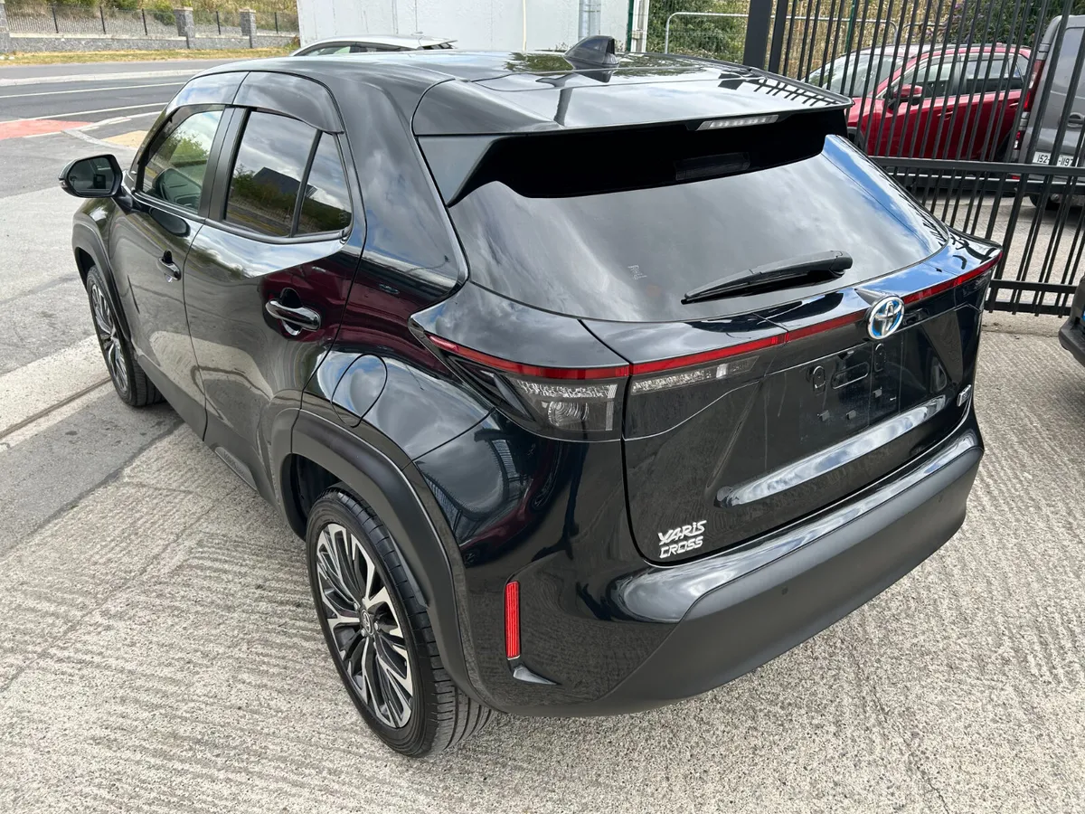 TOYOTA YARIS CROSS, 1.5 HYBRID AUTO LOW KMS - Image 4