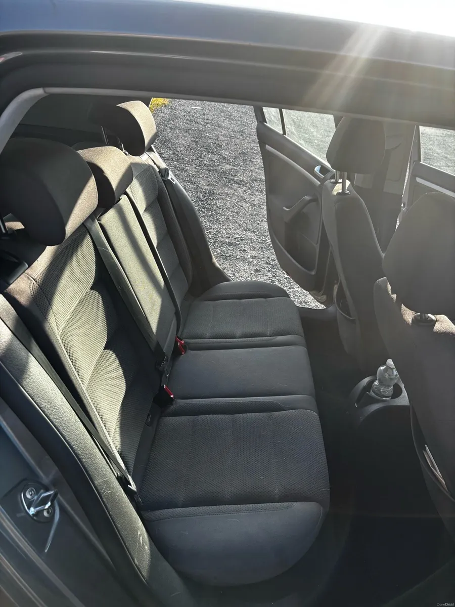 Car - Image 4