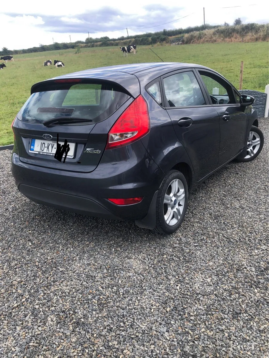 10 Ford fiesta 1.25 - Image 5