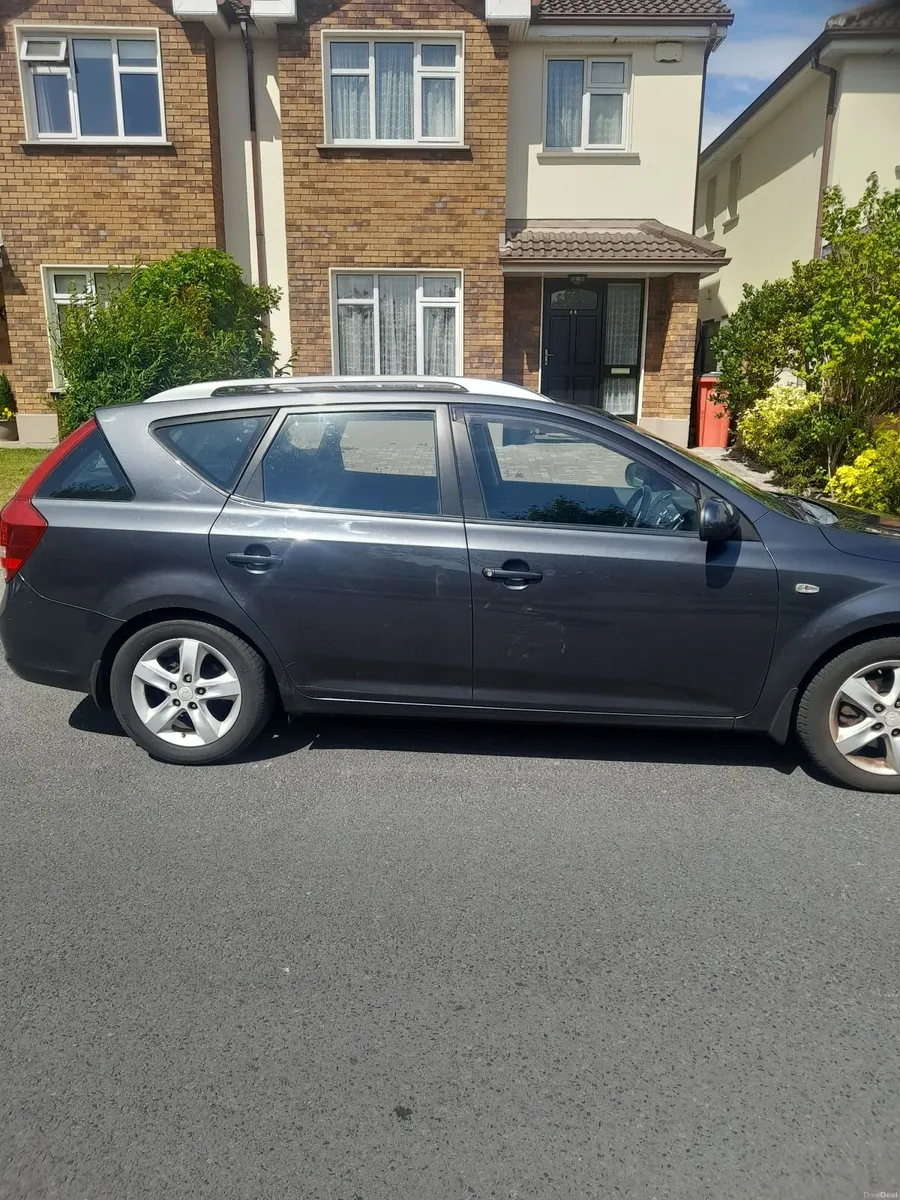Kia Ceed 2012 - Image 4