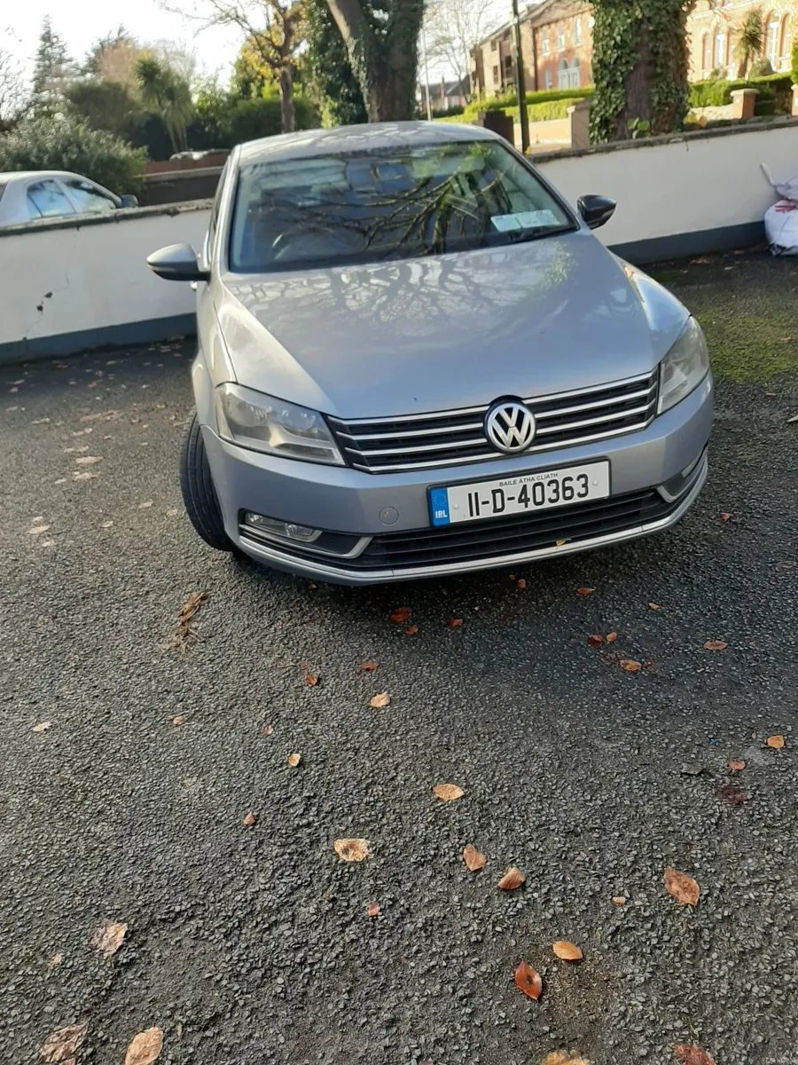 Volkswagen Passat 2011 - Image 4