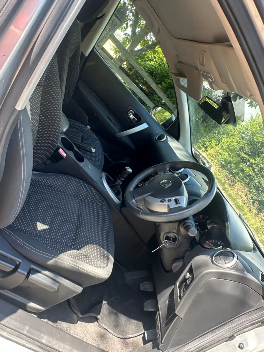 Nissan Qashqai NCT & TAX LOW MILAGE - Image 6