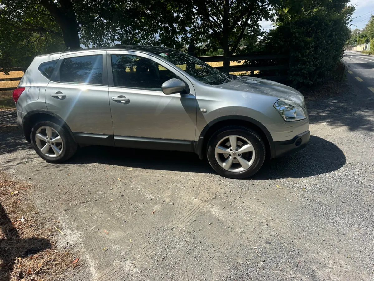 Nissan Qashqai NCT & TAX LOW MILAGE - Image 1