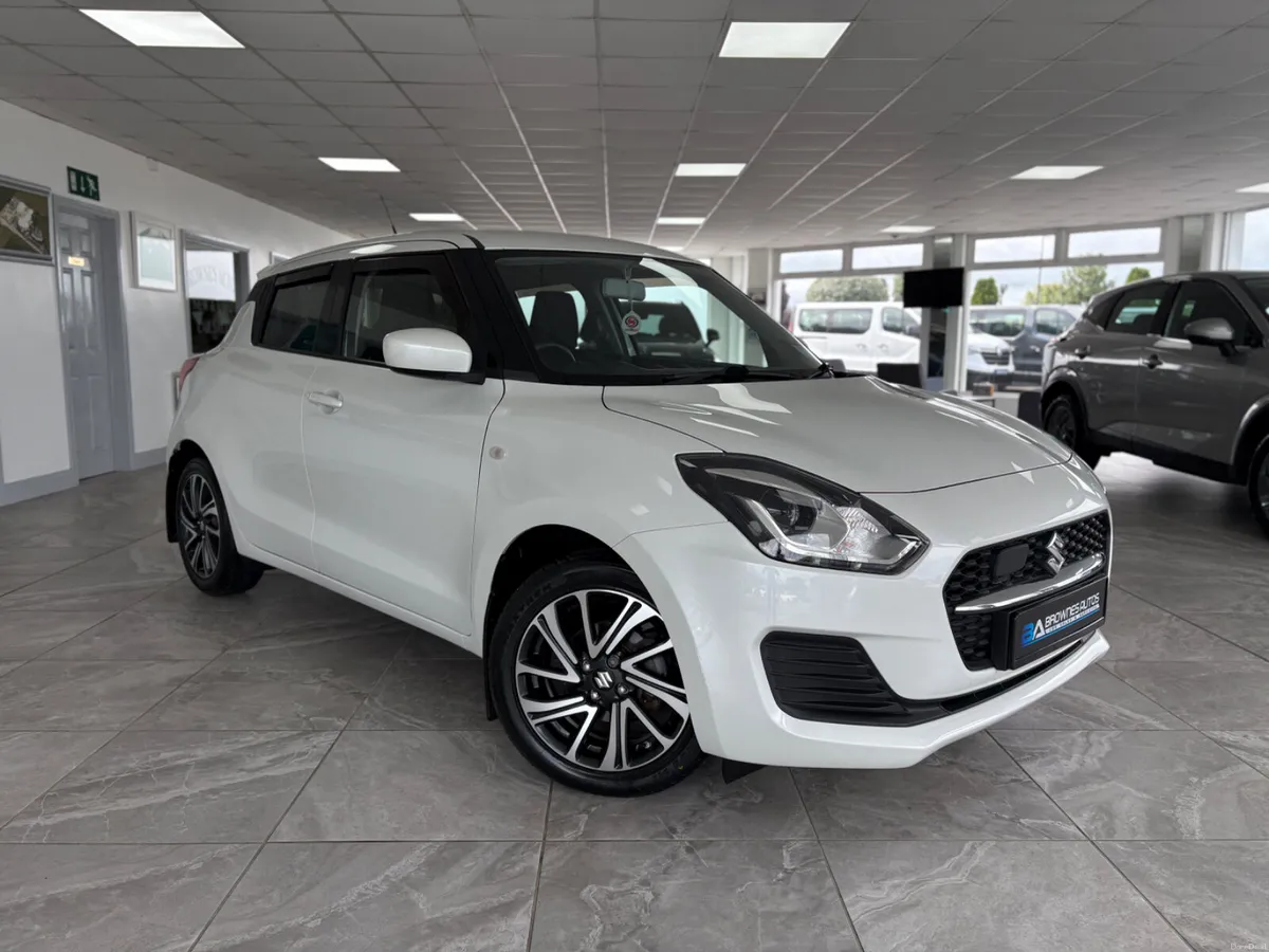 2021 Suzuki Swift SZ5 1.2L Petrol LOW MILAGE - Image 3