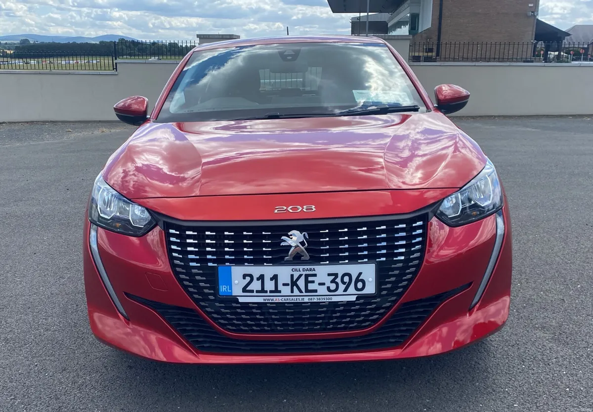 Peugeot 208 2021 puretech Auto 1.2 - Image 4