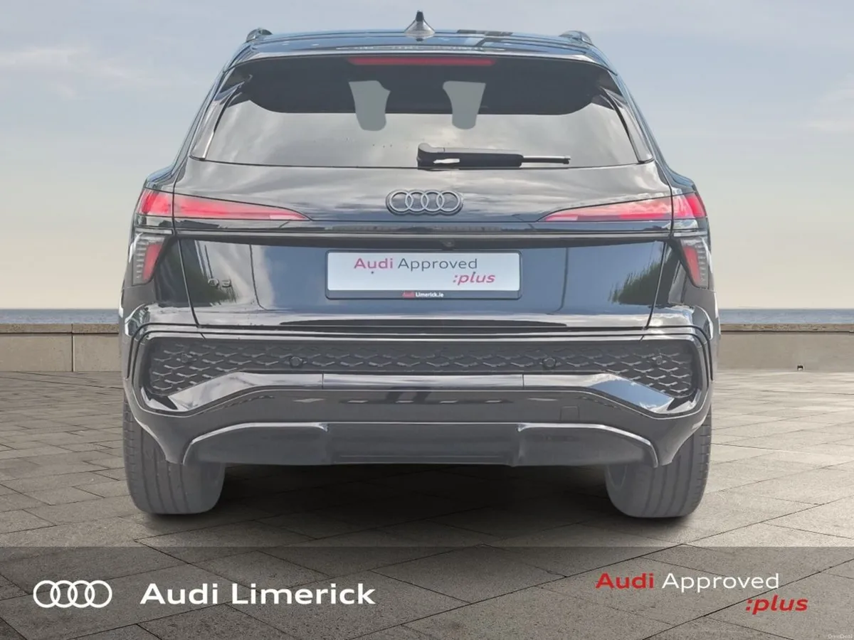Audi Q3 *SAVE €2937 VS NEW* E-HYBRID S LINE - Image 6