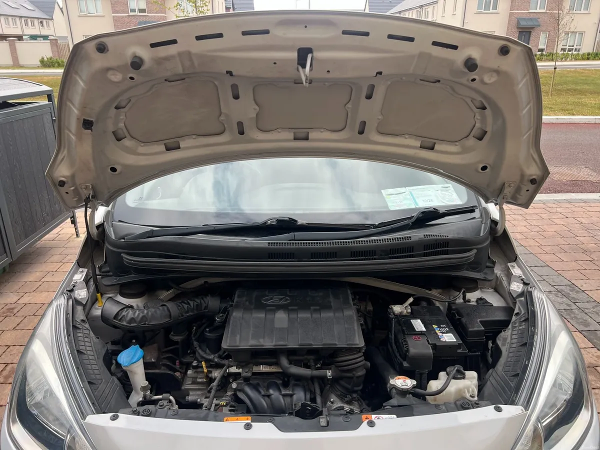 Hyundai i10 2016 Deluxe Edition - Image 6