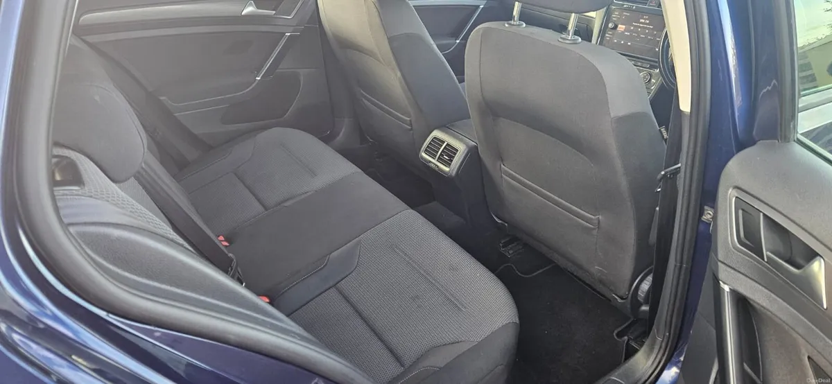 Car - Image 6