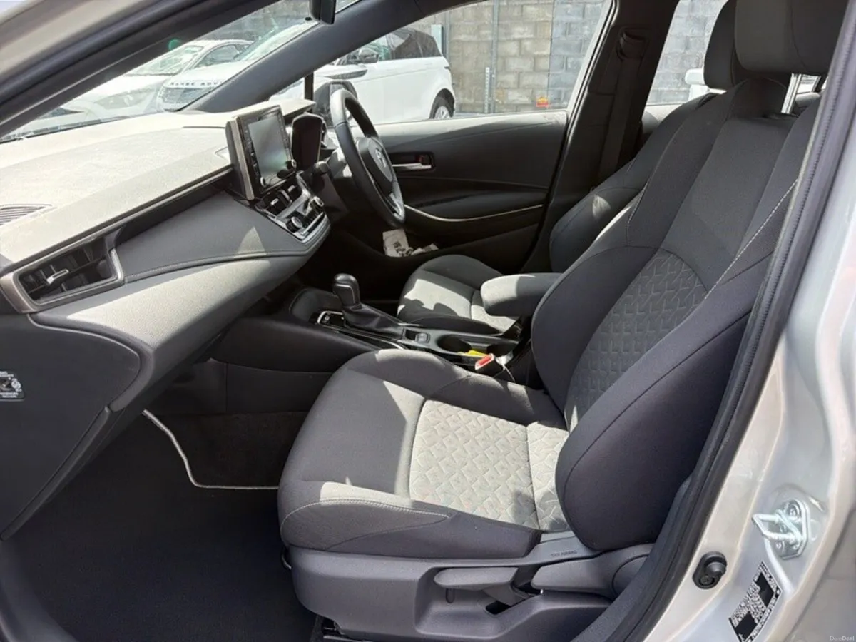 Toyota Corolla HYBRID LUNA HATCHBACK // REAR CAMER - Image 6