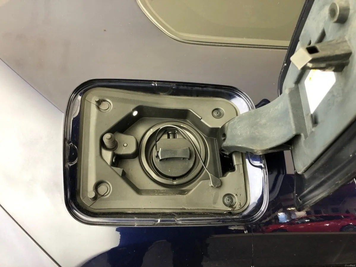 Toyota RAV4 RAV4 PLUG-IN HYBRID SPORT 4DR - Image 6