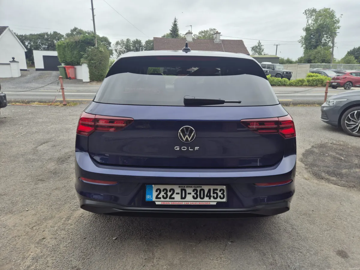 2023 VOLKSWAGEN GOLF TDI ONLY 8KMS - Image 2
