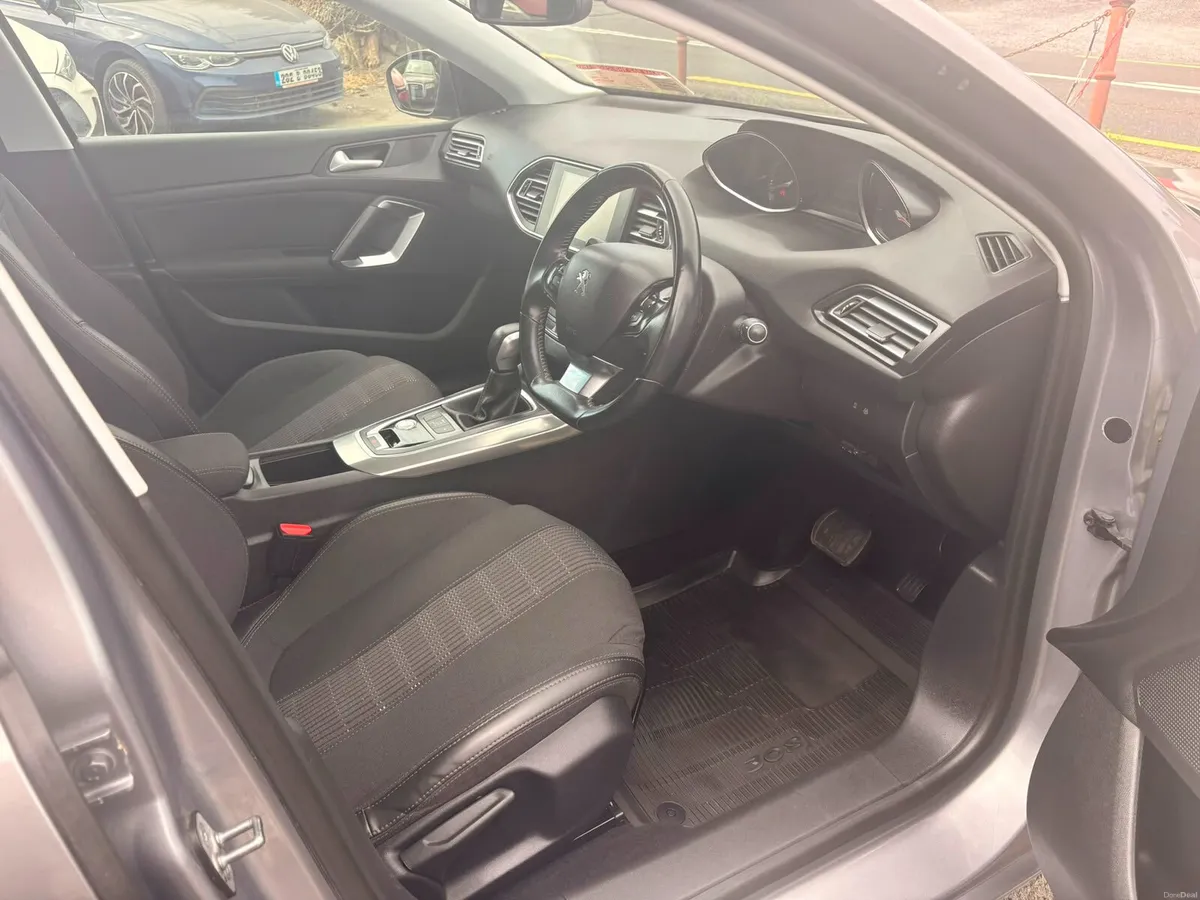 2018 PEUGEOT 308 PETROL AUTOMATIC - Image 6