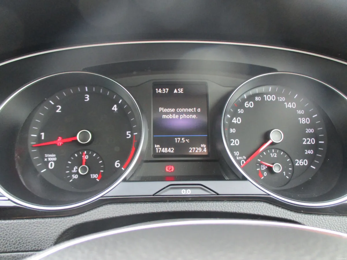 Volkswagen Passat 2019 2.0TDI 150BHP COMFORTLINE - Image 2