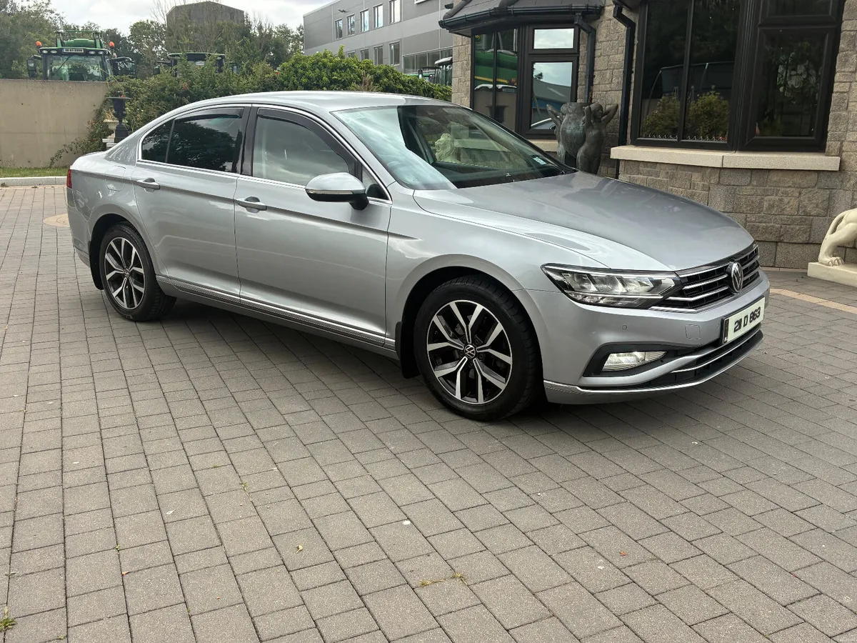 2021 Volkswagen Passat highline business edition - Image 2