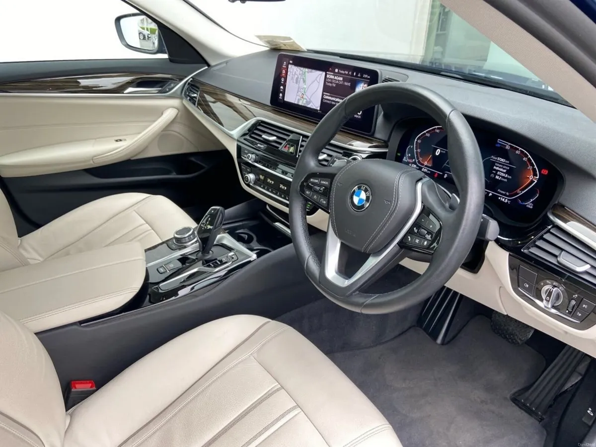BMW 5-Series 520d SE Saloon - Image 6