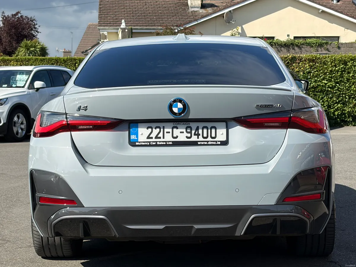 221 BMW i4 M-Sport E-Drive 40 - Image 6