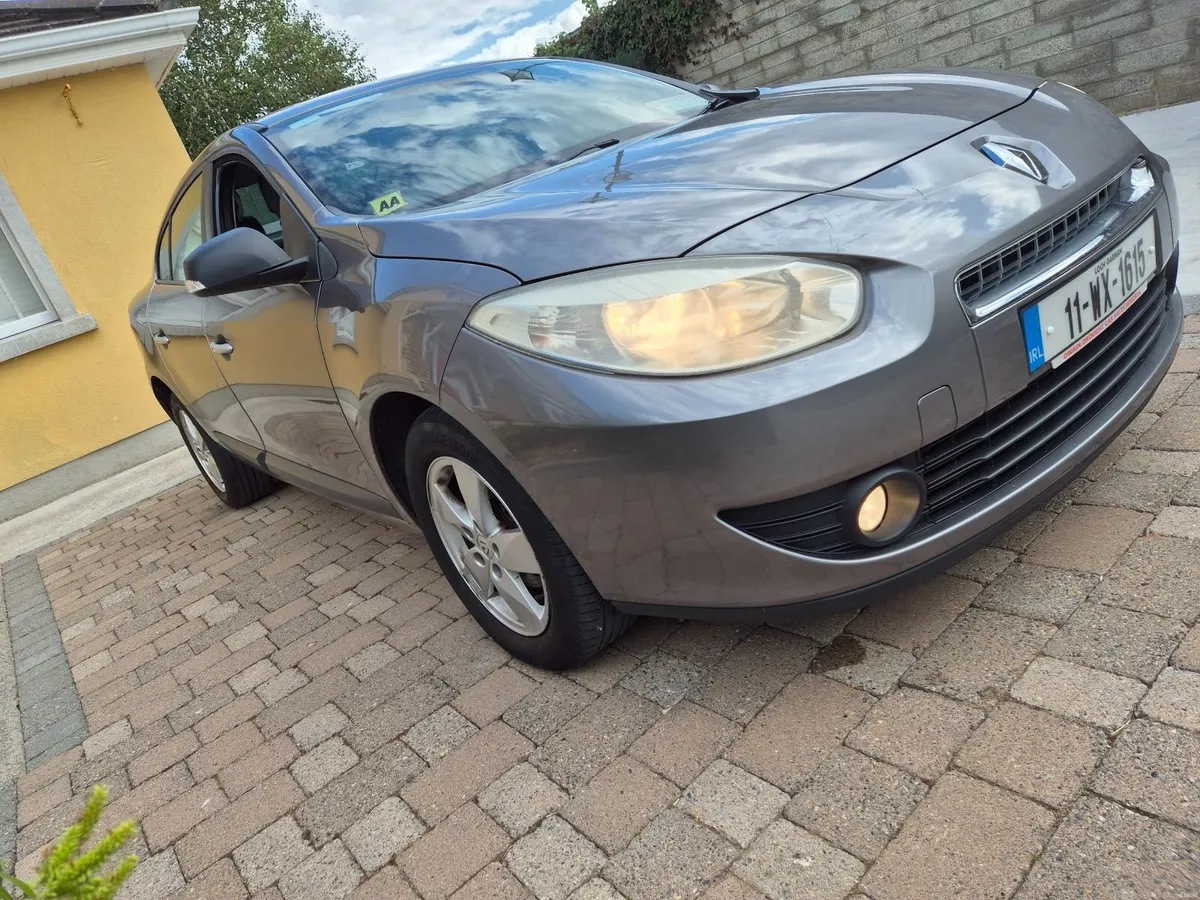 Renault Fluence 2011 - Image 1