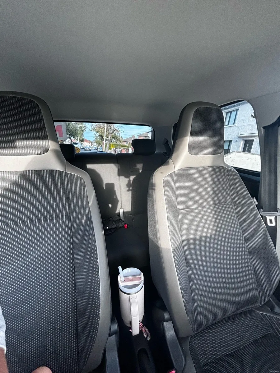 Volkswagen UP! - Image 6