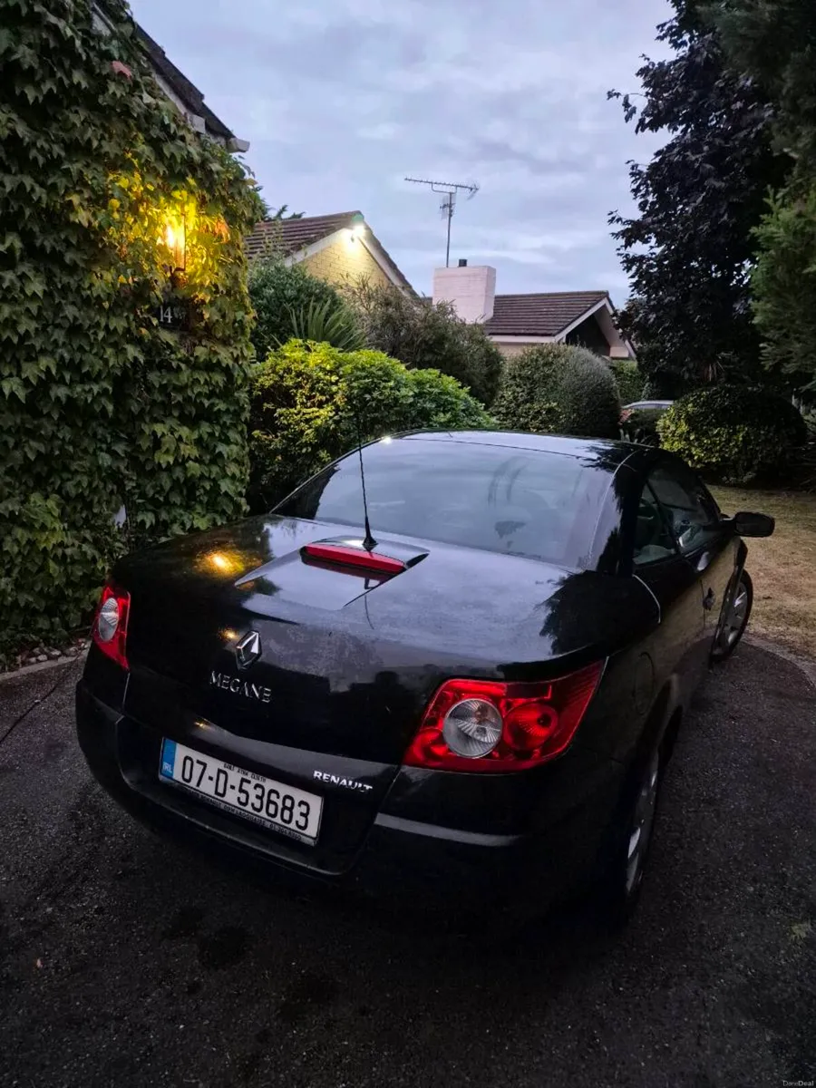 Renault Cabrio Low milage, leather, convertible - Image 5