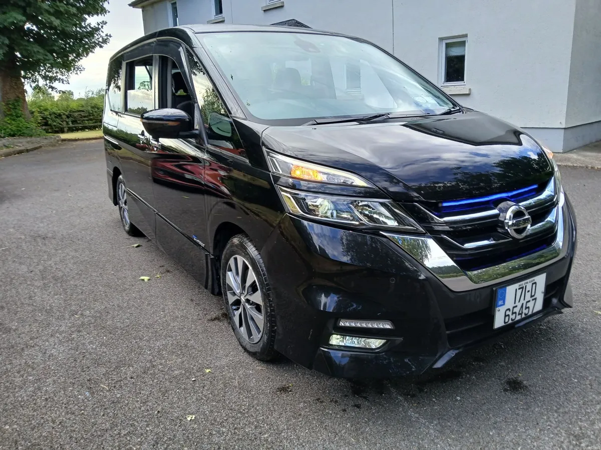 Nissan Serena 8 Seater Hybrid - Image 3
