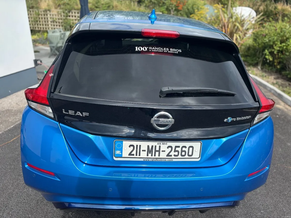 Nissan Leaf SV Premium 40kw 2021 -Low kms - Image 2