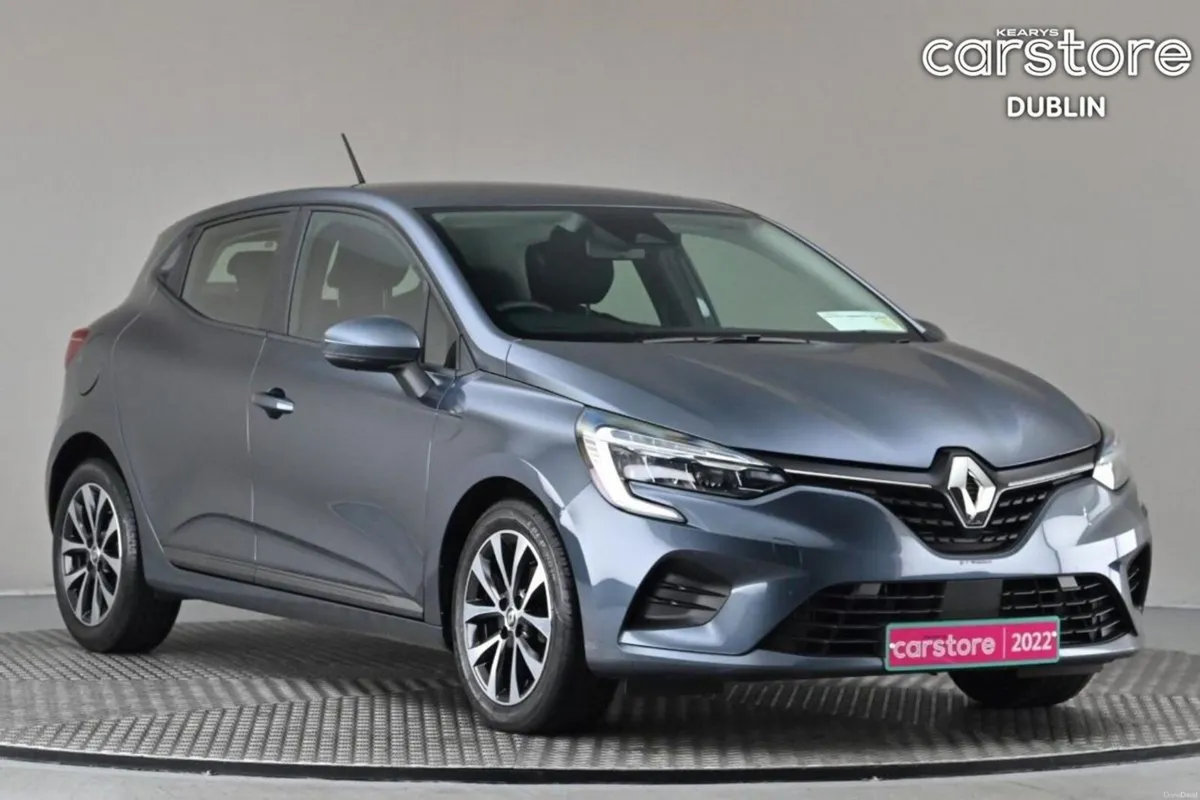 Renault Clio 1.0 TCE ICONIC 6SPD**SAT NAV**REAR PA - Image 1