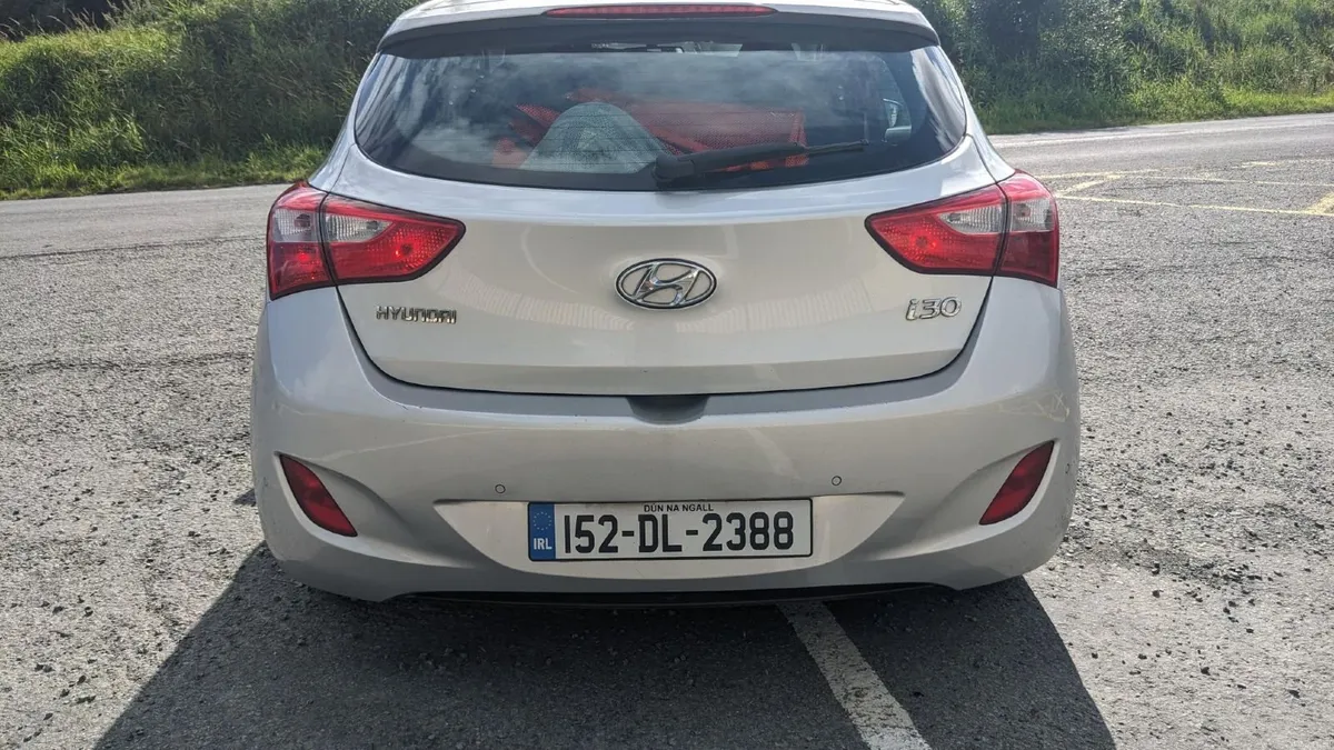 Hyundai i30 1.6 Diesel Deluxe 152 - Image 2
