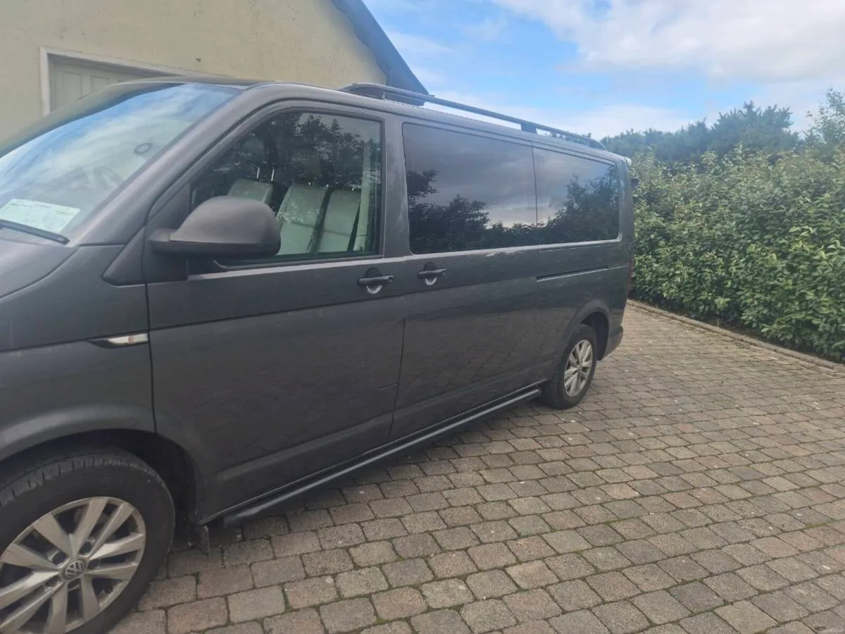 2016 Volkswagen Transporter T6 DSG 9 Seate - Image 5