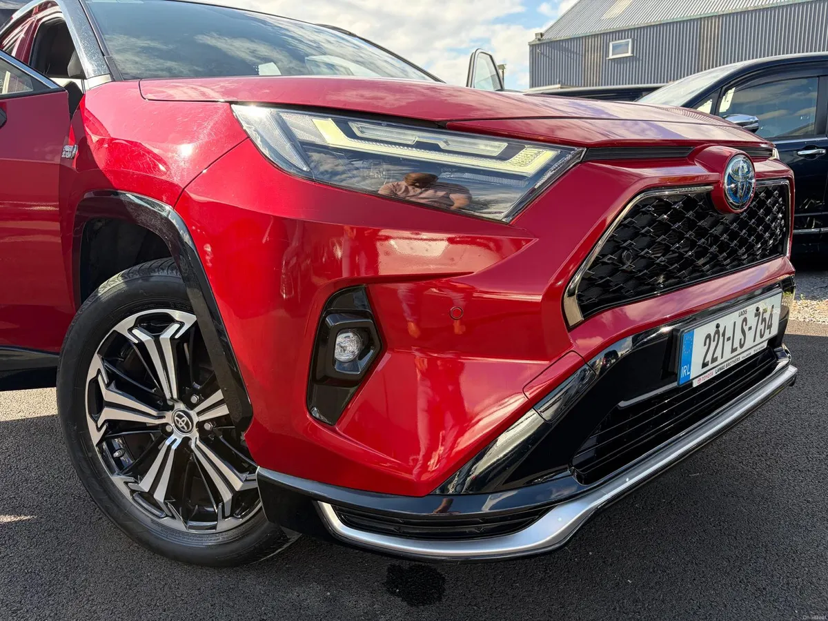 2022 Toyota RAV4 PLUG IN HYBRID AUTOMATIC LEATHER - Image 1