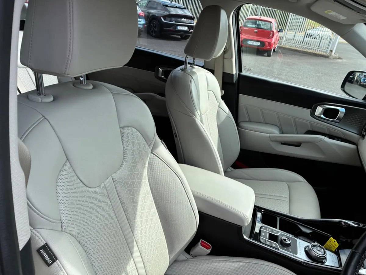 Kia Sorento PHEV K3 5DR AU AUTO - Image 5