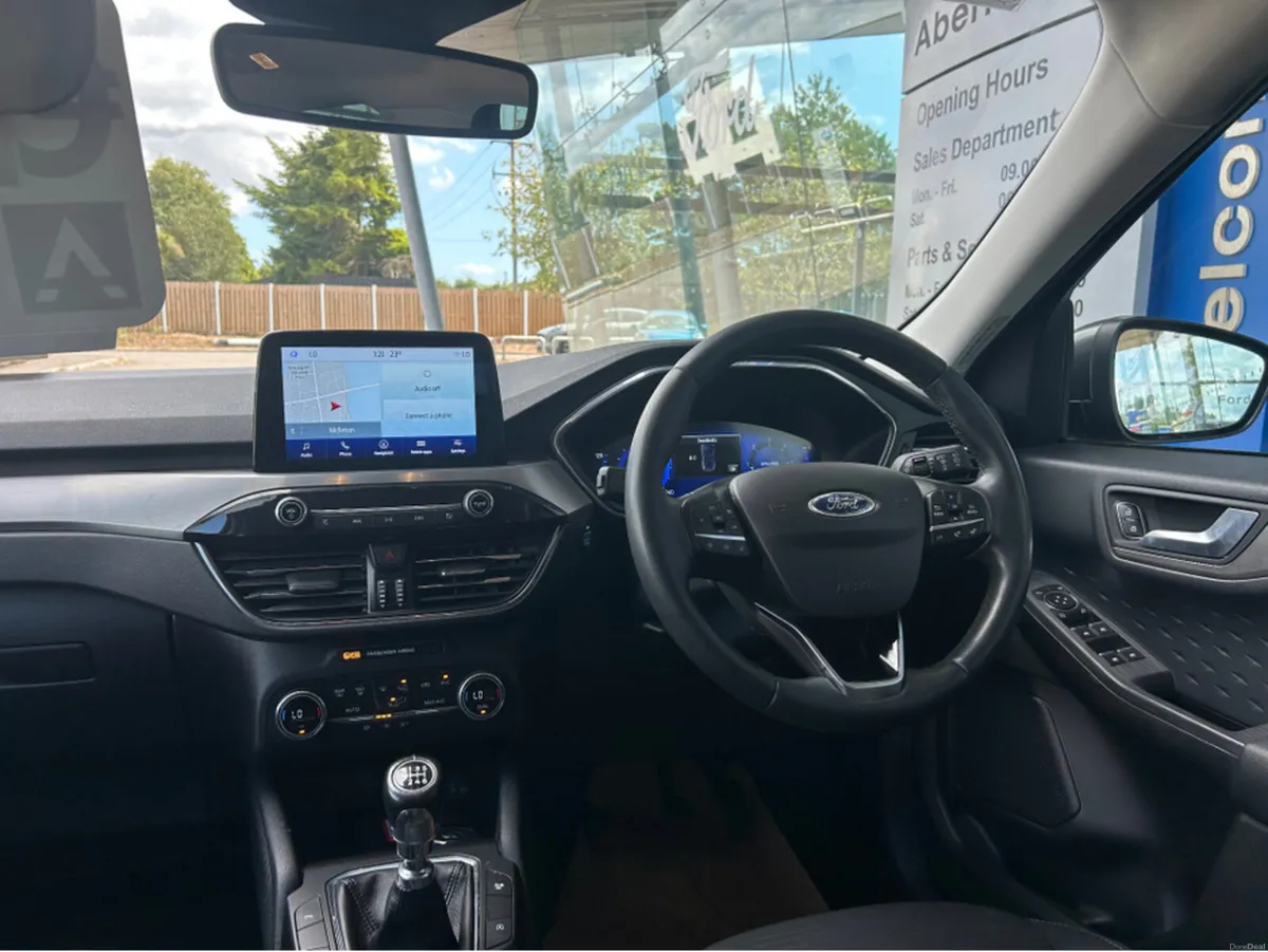 Ford Kuga TITANIUM 1.5 TD 120 S6.2 M6 F 4DR - Image 3