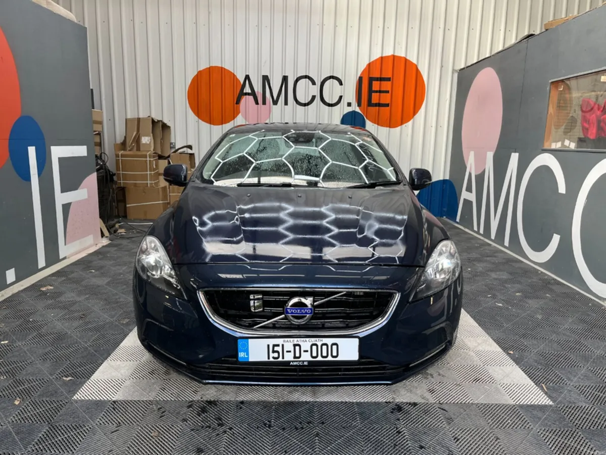 Volvo V40 2015 VOLVO V40 T4 1.6 AUTOMATIC / CRUISE - Image 6