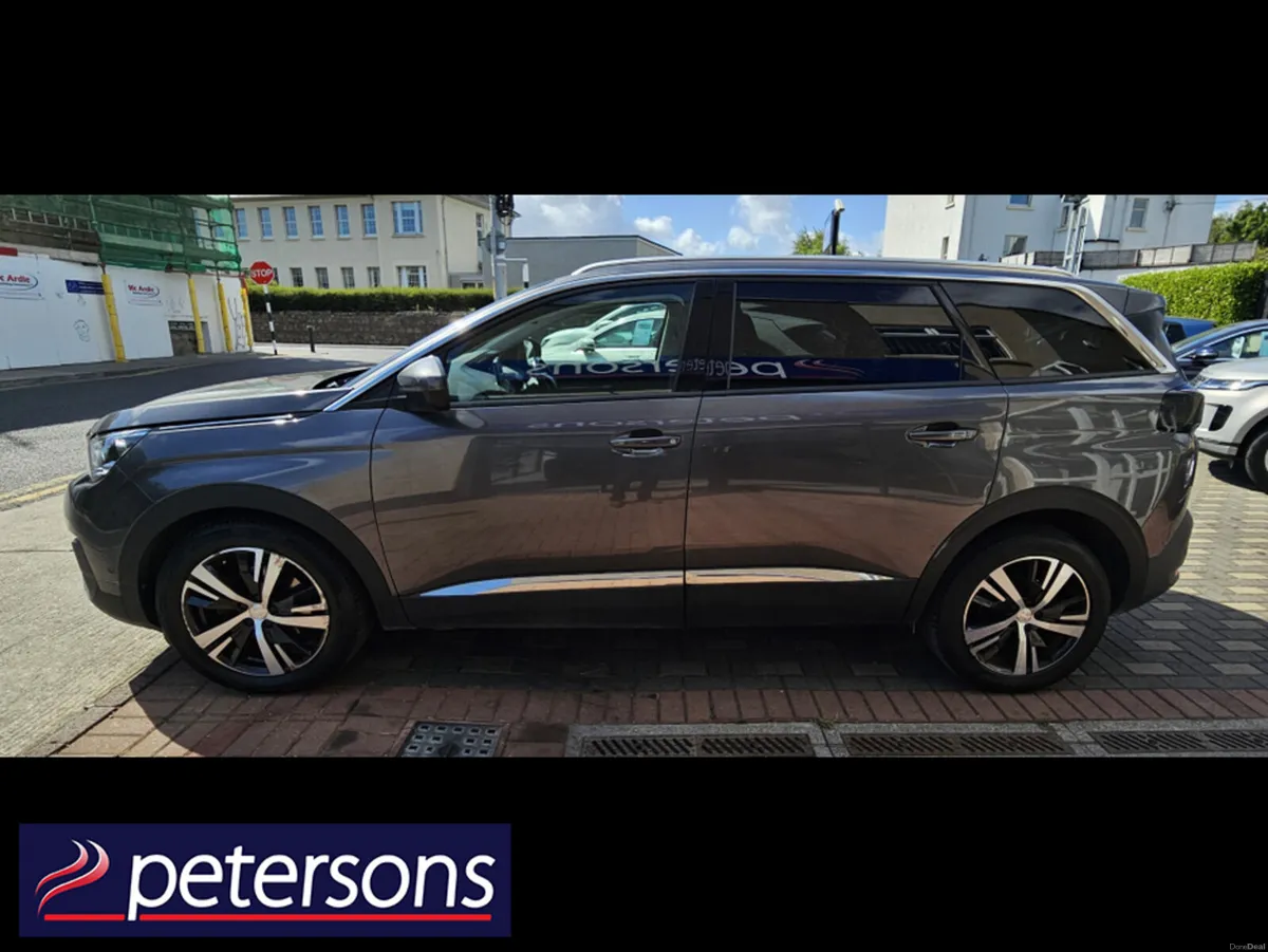 Peugeot 5008 ALLURE 1.2 130 6.2 4DR - 7 SEATER - Image 5