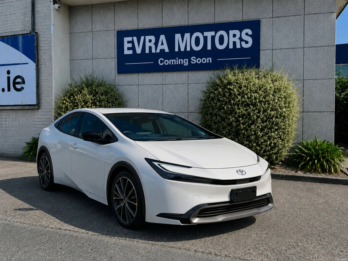 Toyota Prius Z HYBRID AUTOMATIC 2.0 PETROL //MASSI - Image 1