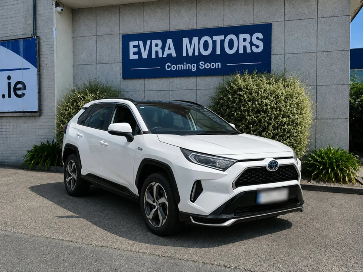 Toyota RAV4 G 4WD PLUG IN HYBRID AUTOMATIC 2.5 PET - Image 1