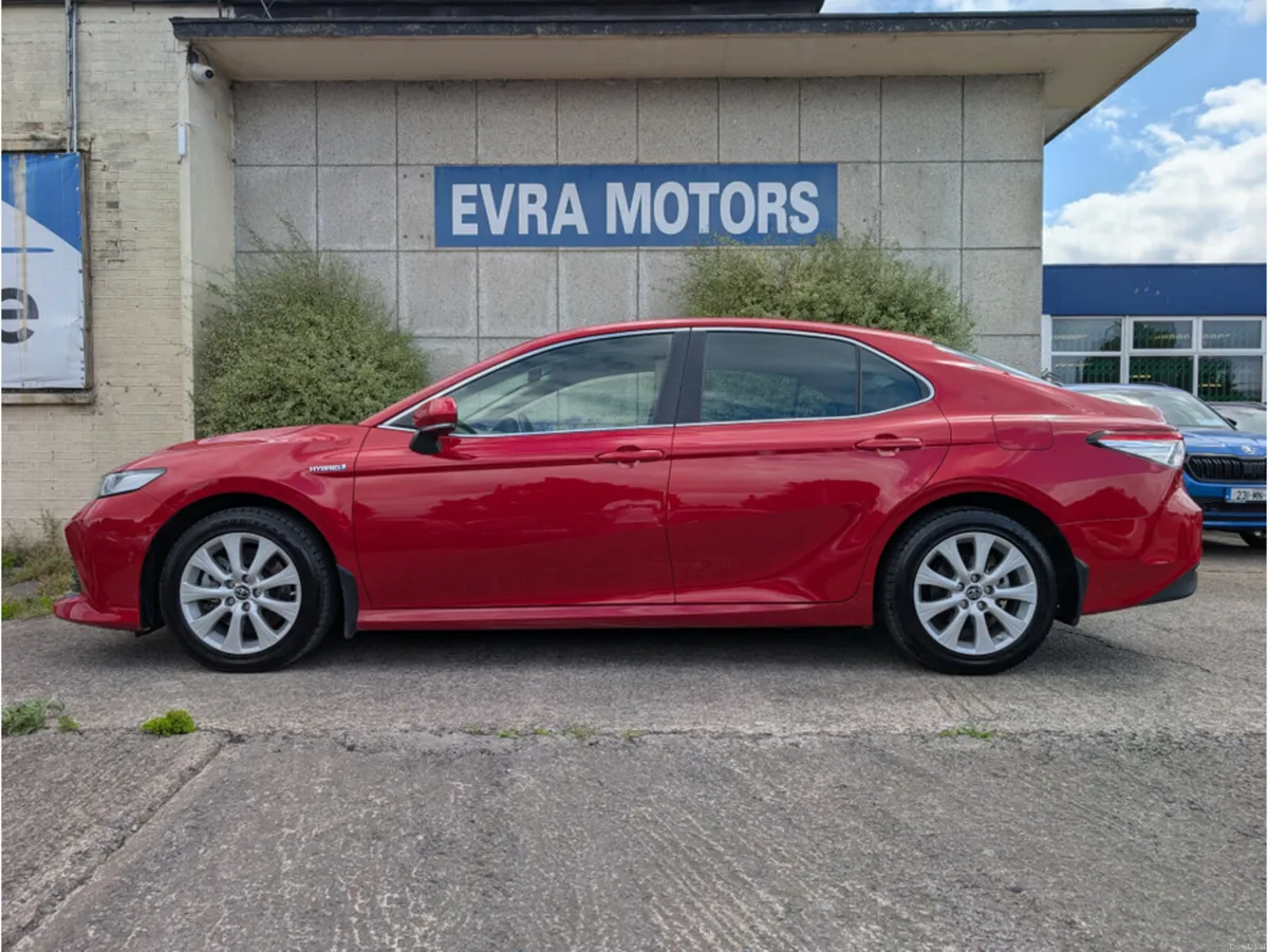 Toyota Camry SOL AUTOMATIC HYBRID 2.5 PETROL//FULL - Image 5